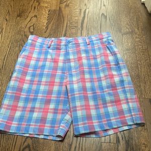 Vineyard vines plaid shorts